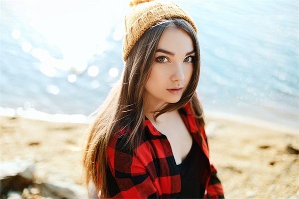 形容时间过得快的句子和成语